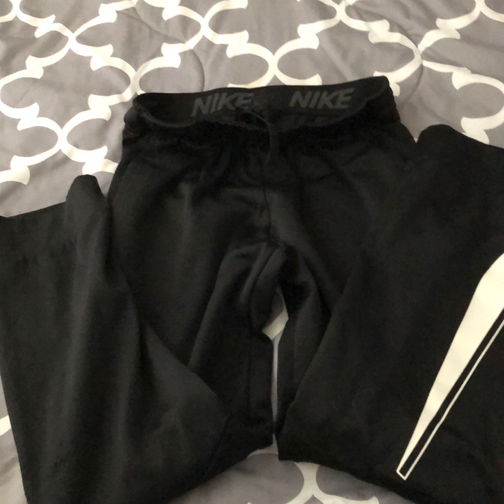 nike joggers